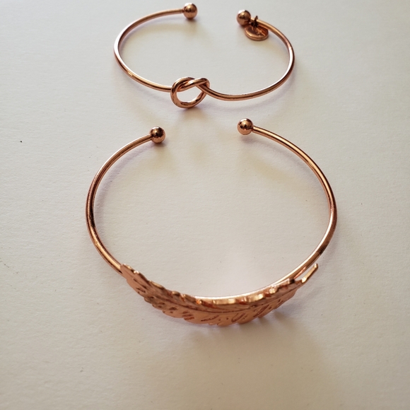 Rose gold tone Bracelets,  one is feather and one is Love knot - Picture 9 of 10